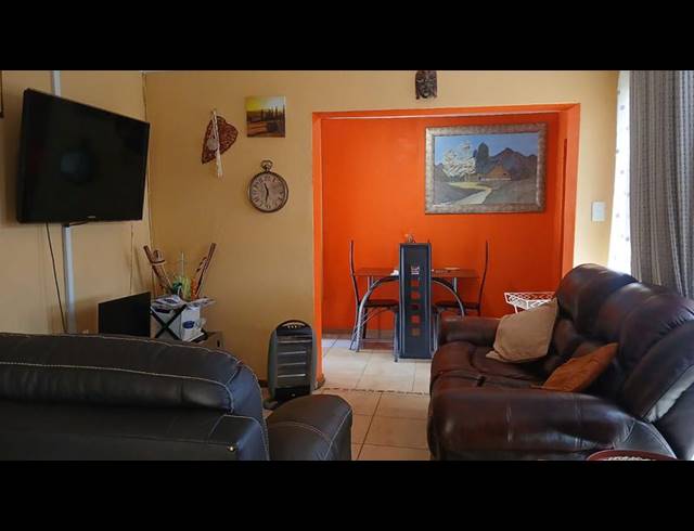 3 BEDROOM HOUSE FOR SALE IN AFRICAN JEWEL